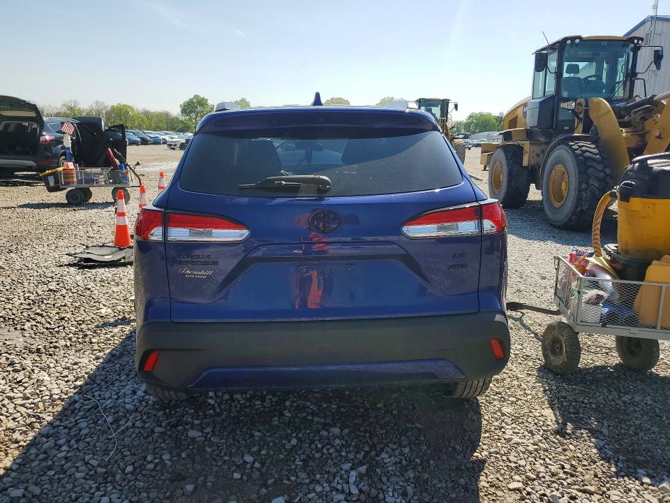 50647976 :رقم المزاد ، 7MUBAABG6NV013934 vin ، 2022 Toyota Corolla Cross مزاد بيع