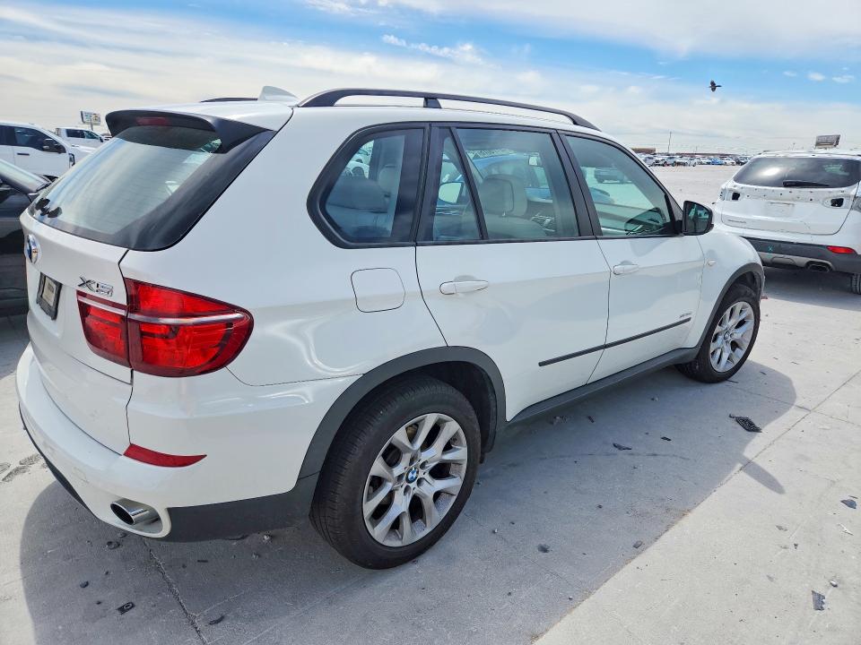 48176076 :رقم المزاد ، 5UXZV4C59D0E05210 vin ، 2013 Bmw X5 مزاد بيع