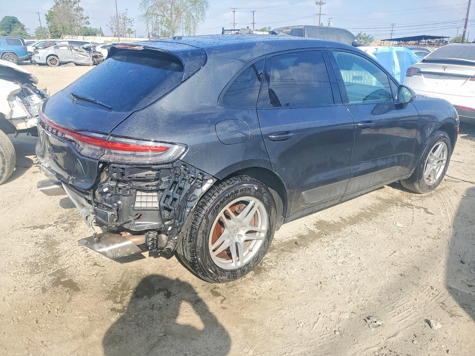 48849326 :رقم المزاد ، WP1AA2A57LLB11735 vin ، 2020 Porsche Macan مزاد بيع