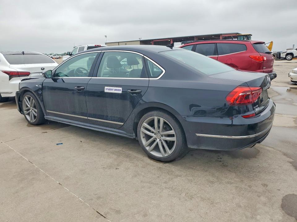 50180166 :رقم المزاد ، 1VWDT7A34HC061367 vin ، 2017 Volkswagen Passat مزاد بيع