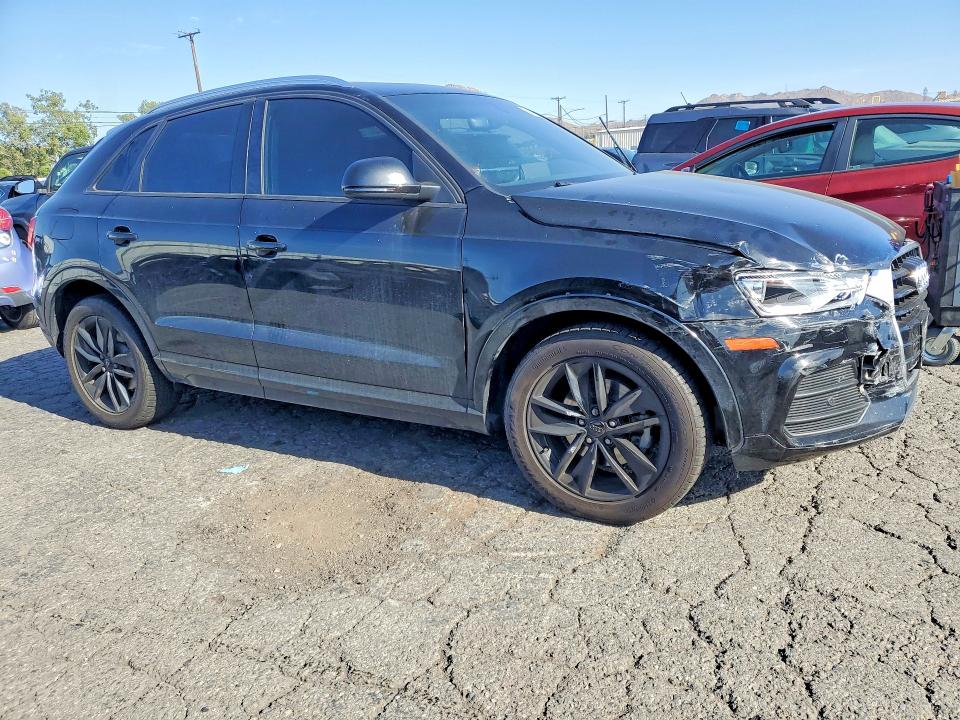 50658006 :رقم المزاد ، WA1BCCFS4HR017363 vin ، 2017 Audi Q3 مزاد بيع