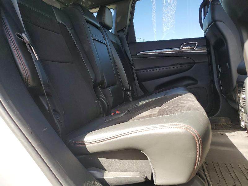 48498066 :رقم المزاد ، 1C4RJFLG8JC218543 vin ، 2018 Jeep Grand Cherokee مزاد بيع