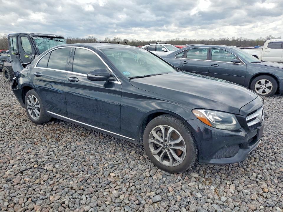 2018 Mercedes-benz C მანქანა იყიდება აუქციონზე, vin: 55SWF4KB8JU245418, აუქციონის ნომერი: 48359076