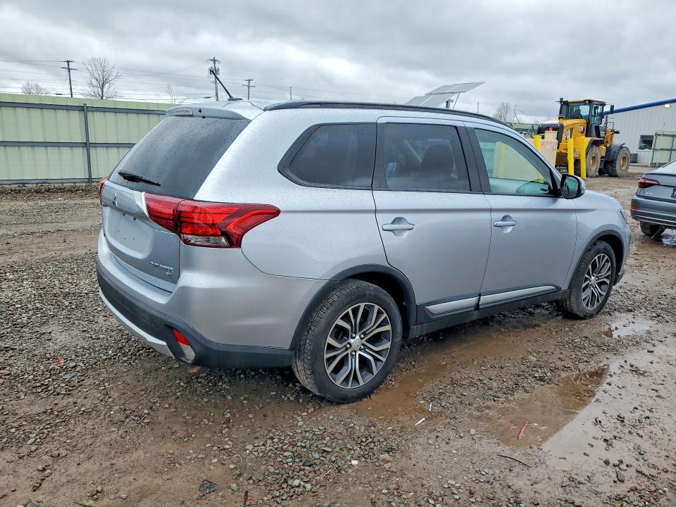 2016 Mitsubishi Outlander მანქანა იყიდება აუქციონზე, vin: JA4AZ3A36GZ014988, აუქციონის ნომერი: 48214356