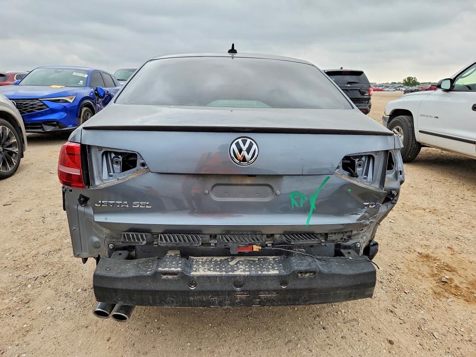 Auction sale of the 2015 Volkswagen Jetta, vin: 3VWLA7AJ1FM279584, lot number: 50387036