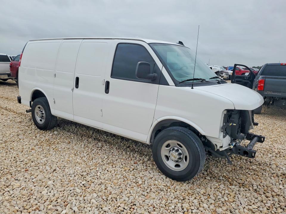 51552916 :رقم المزاد ، 1GCWGAF71R1289493 vin ، 2024 Chev Express G2500 مزاد بيع