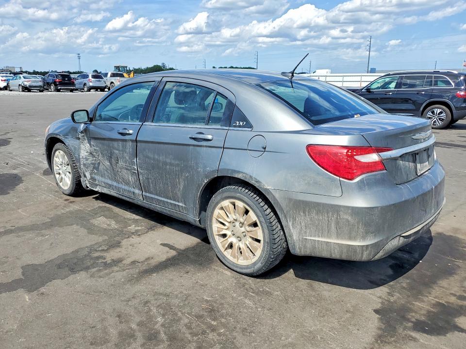 51544466 :رقم المزاد ، 1C3CCBAB5CN135258 vin ، 2012 Chrysler 200 مزاد بيع