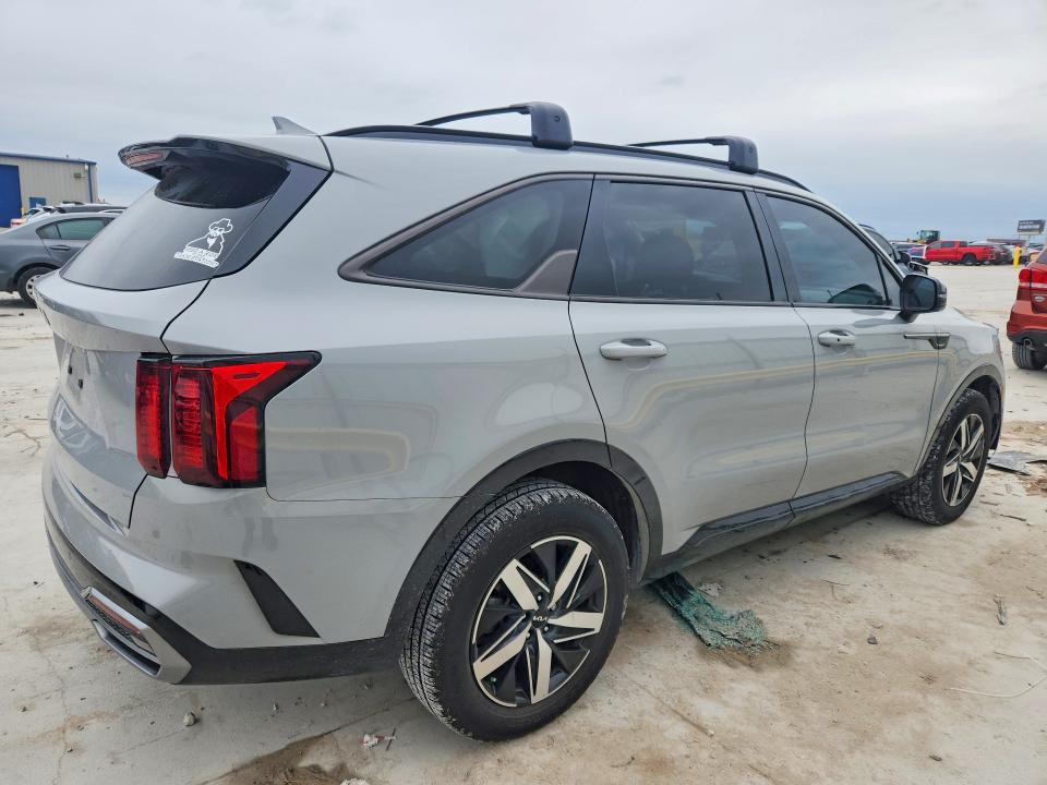 Продажа на аукционе авто 2023 Kia Sorento, vin: 5XYRH4LFXPG228163, номер лота: 51842286