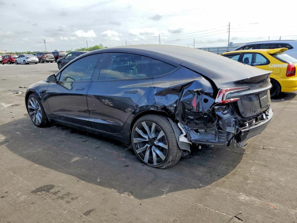 2026 Tesla Model 3 მანქანა იყიდება აუქციონზე, vin: 5YJ3E1EB4TF123322, აუქციონის ნომერი: 48005896