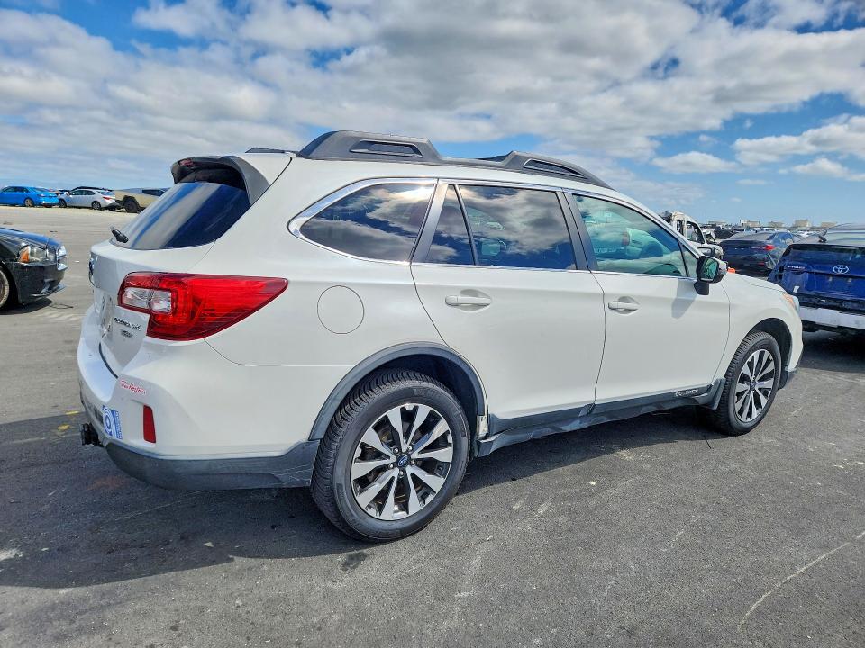 Продаж на аукціоні авто 2015 Subaru Outback, vin: 4S4BSENCXF3306872, номер лоту: 49958296
