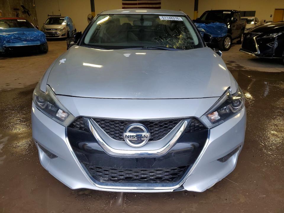 51148316 :رقم المزاد ، 1N4AA6AP5HC422037 vin ، 2017 Nissan Maxima مزاد بيع
