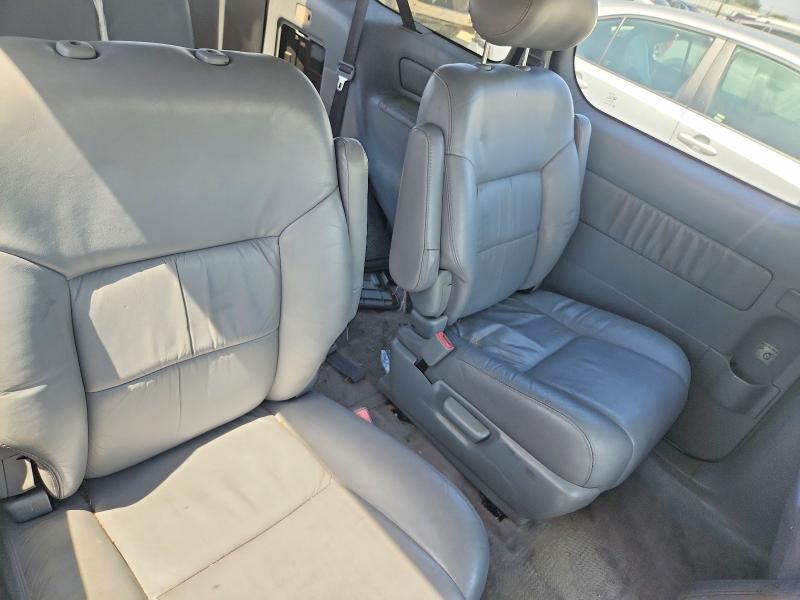 49633176 :رقم المزاد ، 4T3ZF13C92U469829 vin ، 2002 Toyota Sienna مزاد بيع