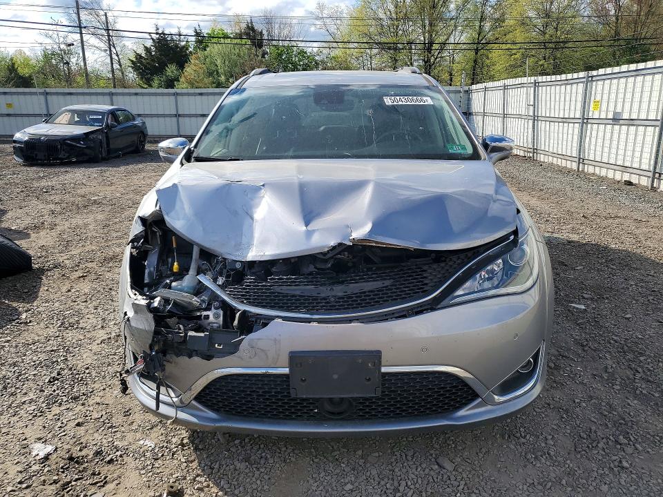 50430666 :رقم المزاد ، 2C4RC1GG4JR311431 vin ، 2018 Chrysler Pacifica مزاد بيع