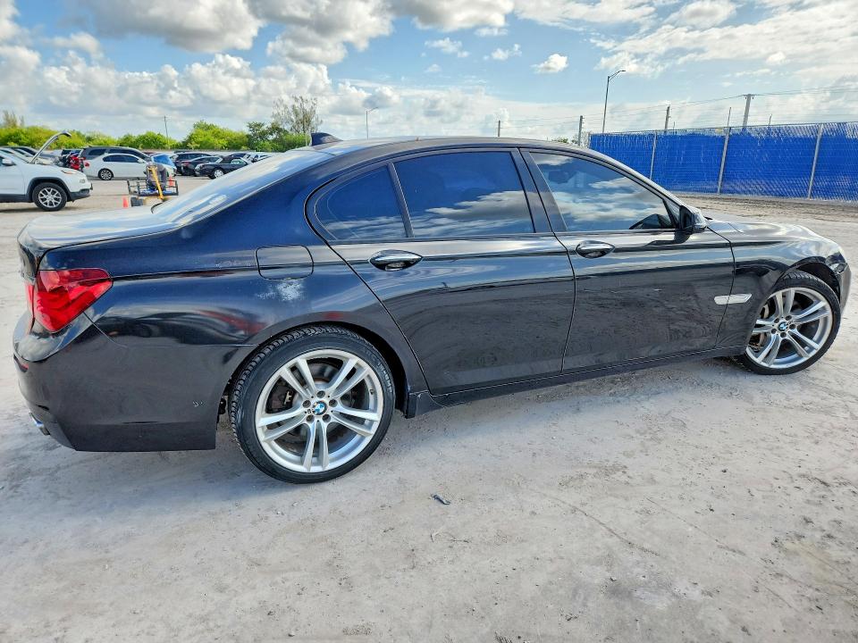 Продаж на аукціоні авто 2015 Bmw 740, vin: WBAYA6C54FD826732, номер лоту: 51181126