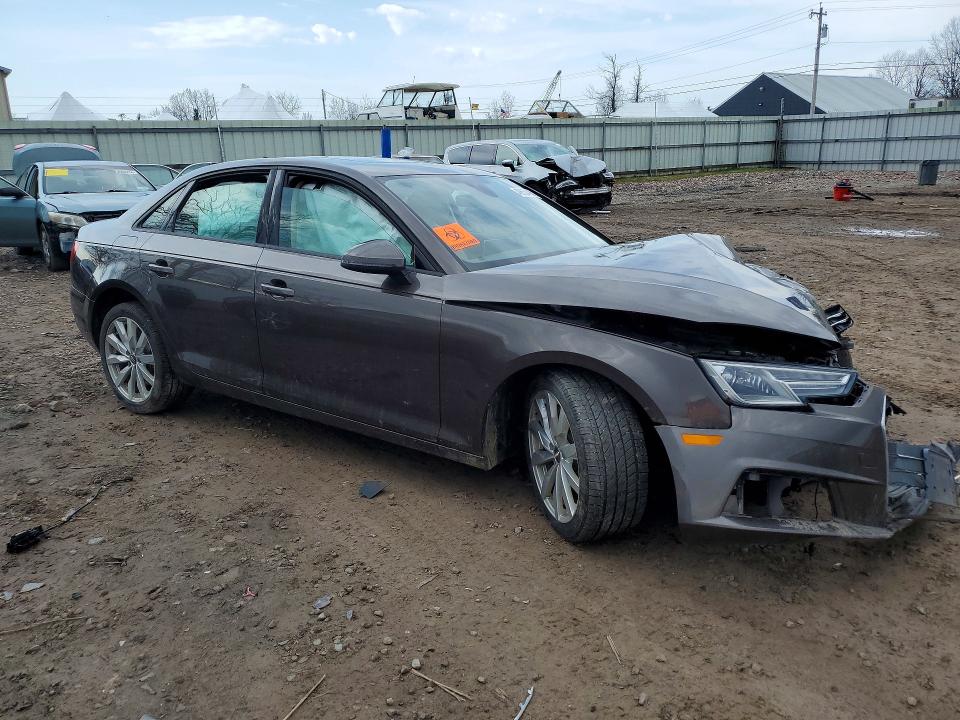 2017 Audi A4 მანქანა იყიდება აუქციონზე, vin: WAUANAF40HN047160, აუქციონის ნომერი: 49650496