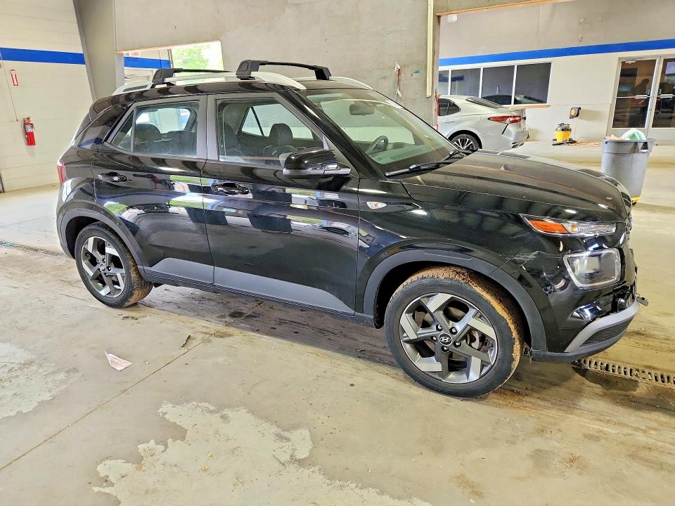 51643196 :رقم المزاد ، KMHRC8A39NU188776 vin ، 2022 Hyundai Venue مزاد بيع