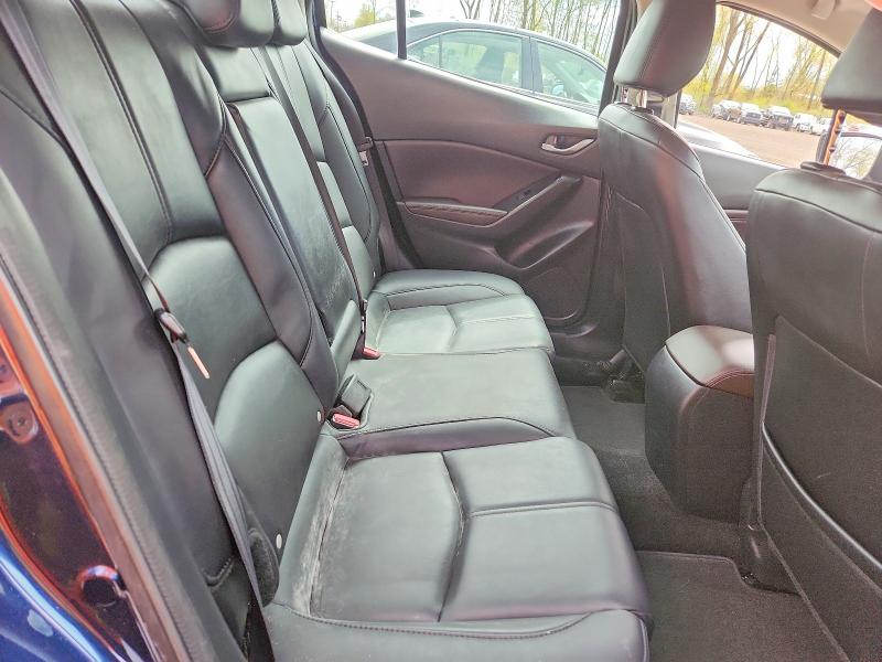 Продажа на аукционе авто 2018 Mazda 3, vin: 3MZBN1V33JM256552, номер лота: 50594096