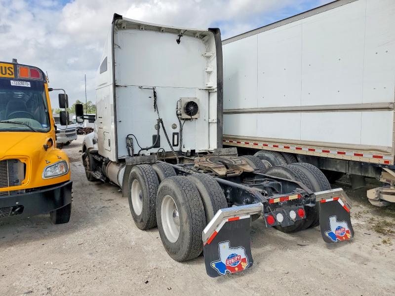 49136306 :رقم المزاد ، 1XKYDP9X2LJ360597 vin ، 2020 Kenworth T680 مزاد بيع