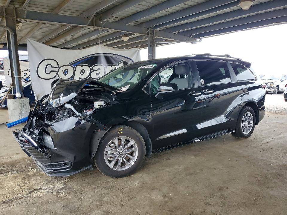 49797116 :رقم المزاد ، 5TDYRKEC7SS274447 vin ، 2025 Toyota Sienna مزاد بيع