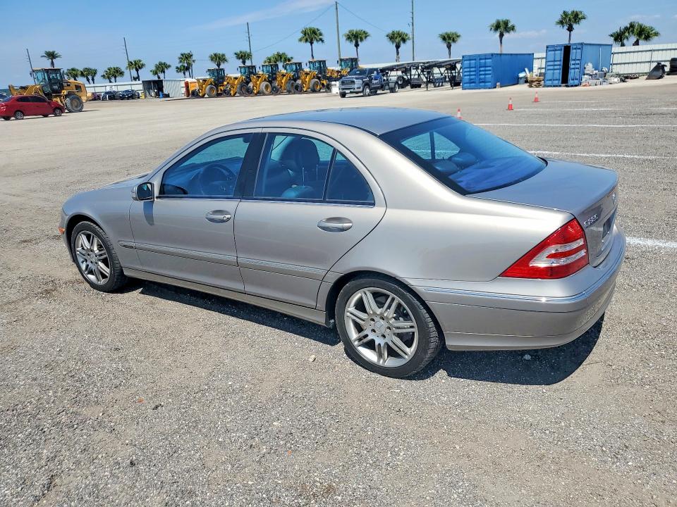 51759866 :رقم المزاد ، WDBRF54H97F899885 vin ، 2007 Mercedes-benz C مزاد بيع