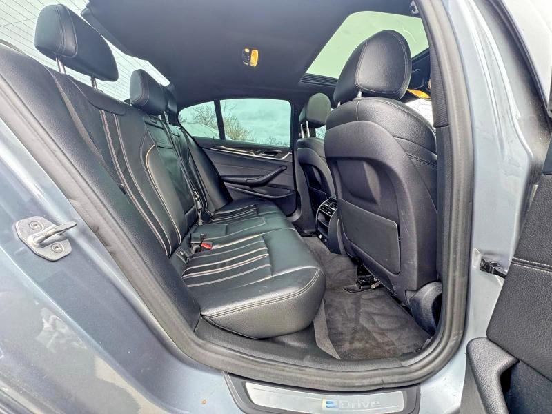 51064676 :رقم المزاد ، WBAJB1C56JB374403 vin ، 2018 Bmw 530xe مزاد بيع