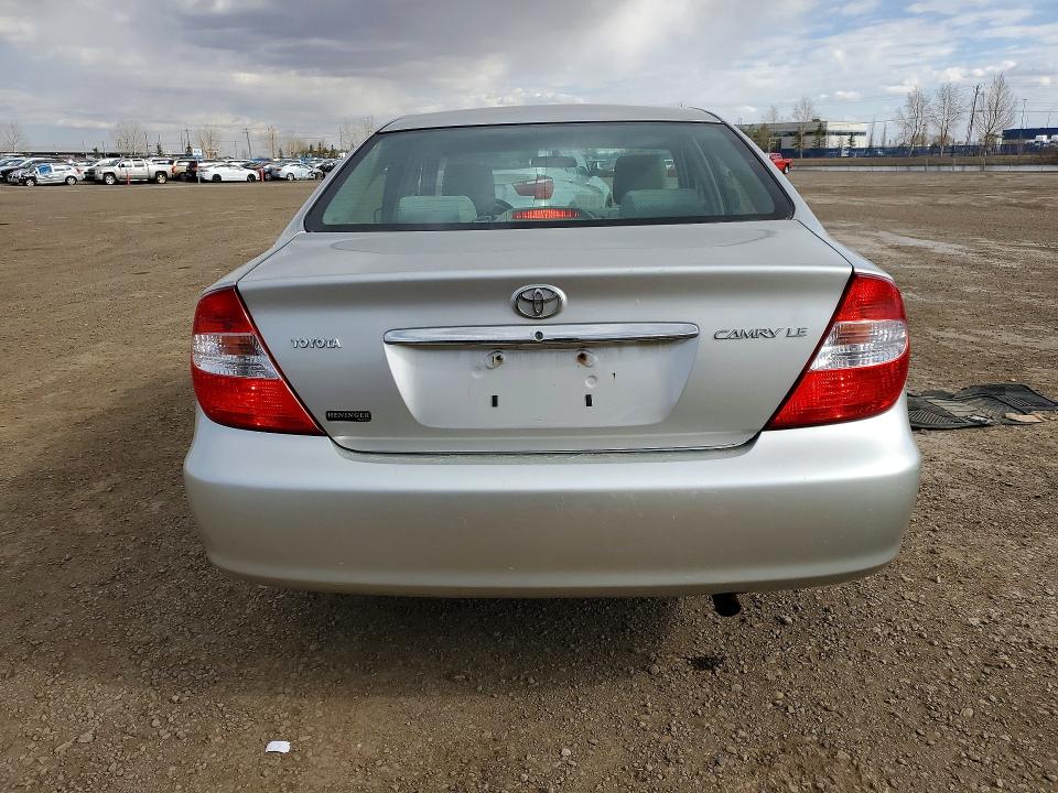52040746 :رقم المزاد ، 4T1BE32K64U893571 vin ، 2004 Toyota Camry مزاد بيع