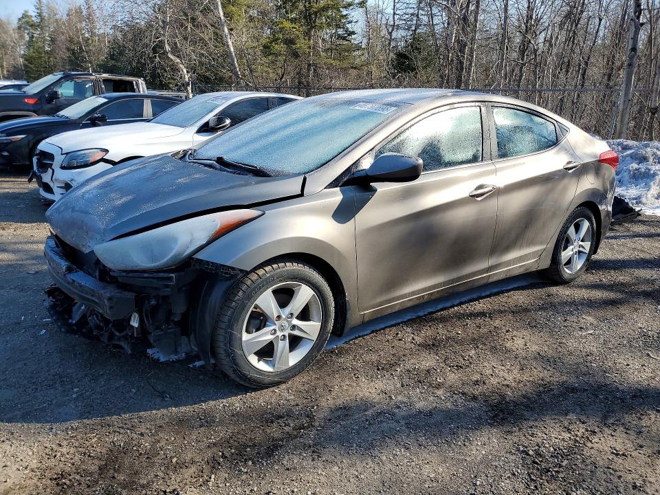 2013 Hyundai Elantra მანქანა იყიდება აუქციონზე, vin: 5NPDH4AE0DH322352, აუქციონის ნომერი: 48797696