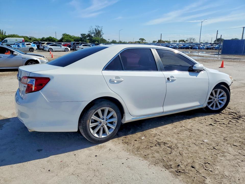 Aukcja sprzedaży 2014 Toyota Camry, vin: 4T4BF1FK1ER345433, numer aukcji: 50433486