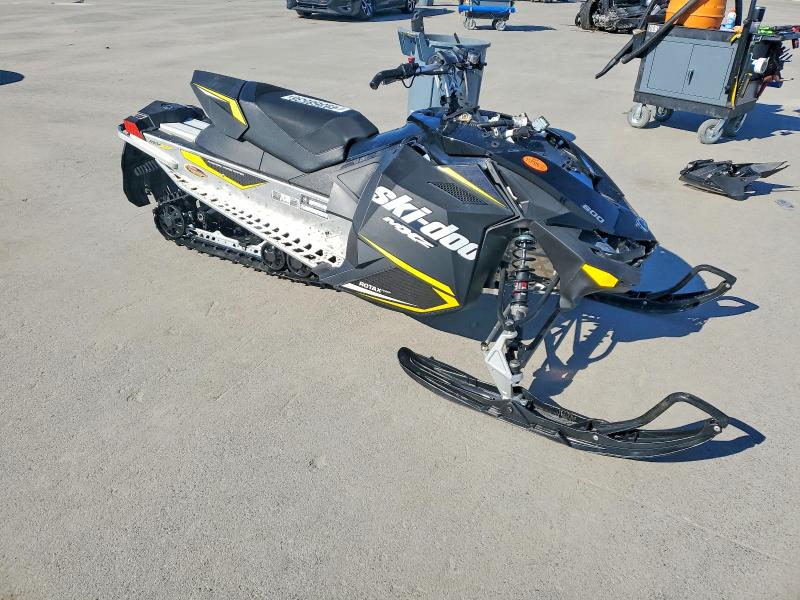 49368536 :رقم المزاد ، 2BPSBHJBXJV000975 vin ، 2018 Ski Mxz600 مزاد بيع
