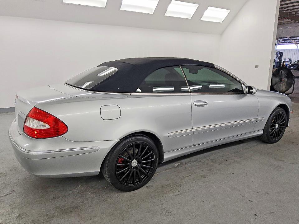 48154466 :رقم المزاد ، WDBTK56F77F209239 vin ، 2007 Mercedes-benz Clk مزاد بيع