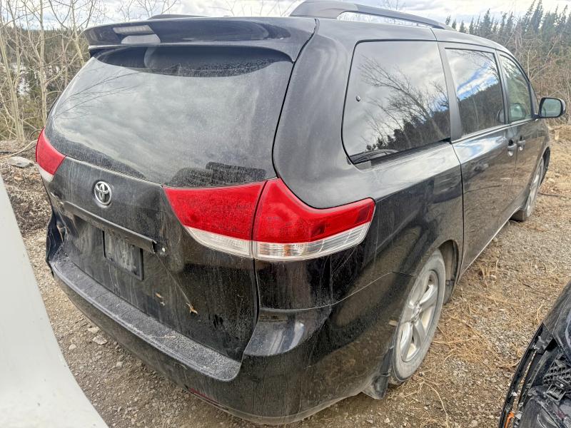 Продаж на аукціоні авто 2011 Toyota Sienna Ce V6, vin: 5TDZK3DC6BS028229, номер лоту: 51002836