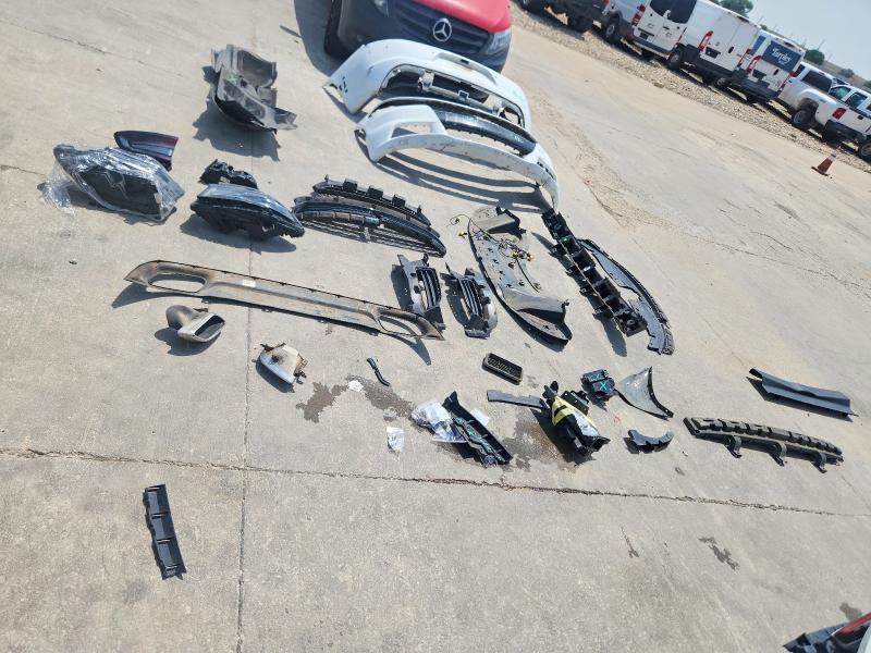 Продаж на аукціоні авто 2018 Dodge Charger, vin: 2C3CDXBG0JH329383, номер лоту: 51431846