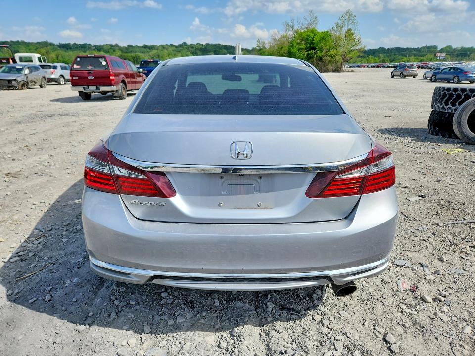 2017 Honda Accord მანქანა იყიდება აუქციონზე, vin: 1HGCR2F80HA074781, აუქციონის ნომერი: 51312826