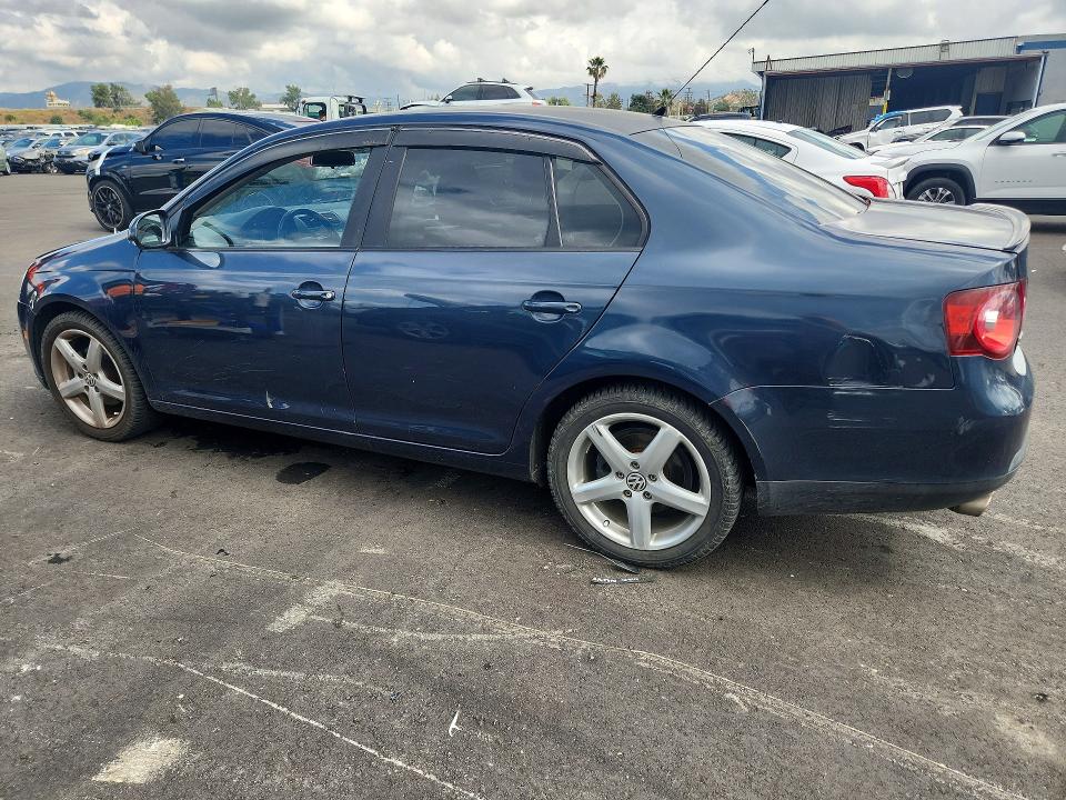 Продаж на аукціоні авто 2010 Volkswagen Jetta, vin: 3VWAZ7AJ1AM118631, номер лоту: 48319676