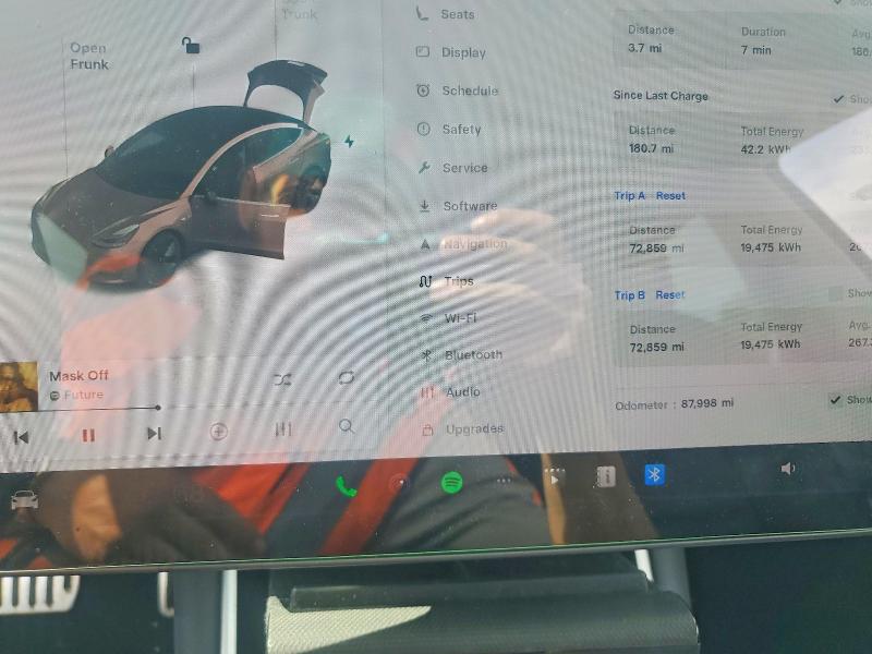 50233536 :رقم المزاد ، 5YJ3E1EB0KF385269 vin ، 2019 Tesla Model 3 مزاد بيع