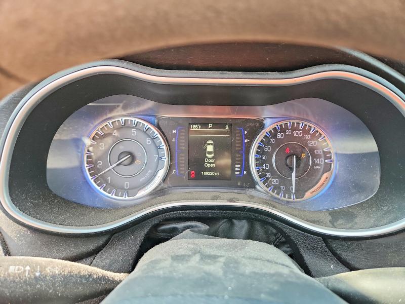 51201336 :رقم المزاد ، 1C3CCCAB8FN591944 vin ، 2015 Chrysler 200 مزاد بيع