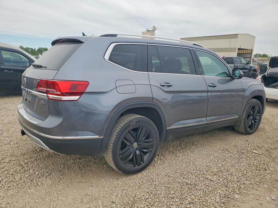 2019 Volkswagen Atlas მანქანა იყიდება აუქციონზე, vin: 1V2NR2CA3KC621390, აუქციონის ნომერი: 51360286