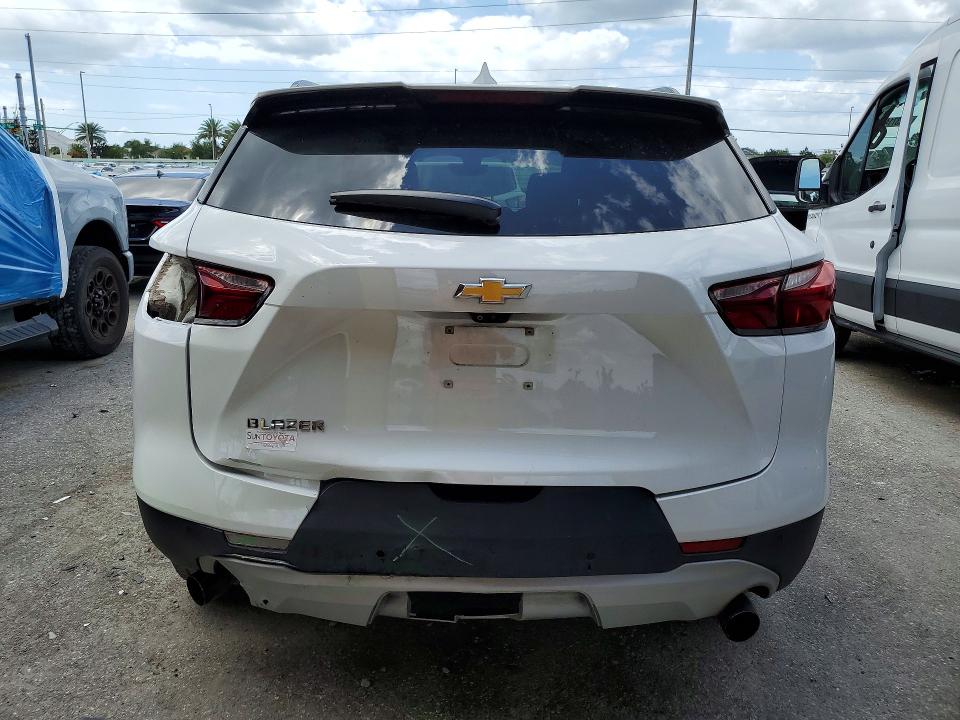 49486836 :رقم المزاد ، 3GNKBDRS8KS591731 vin ، 2019 Chevrolet Blazer مزاد بيع