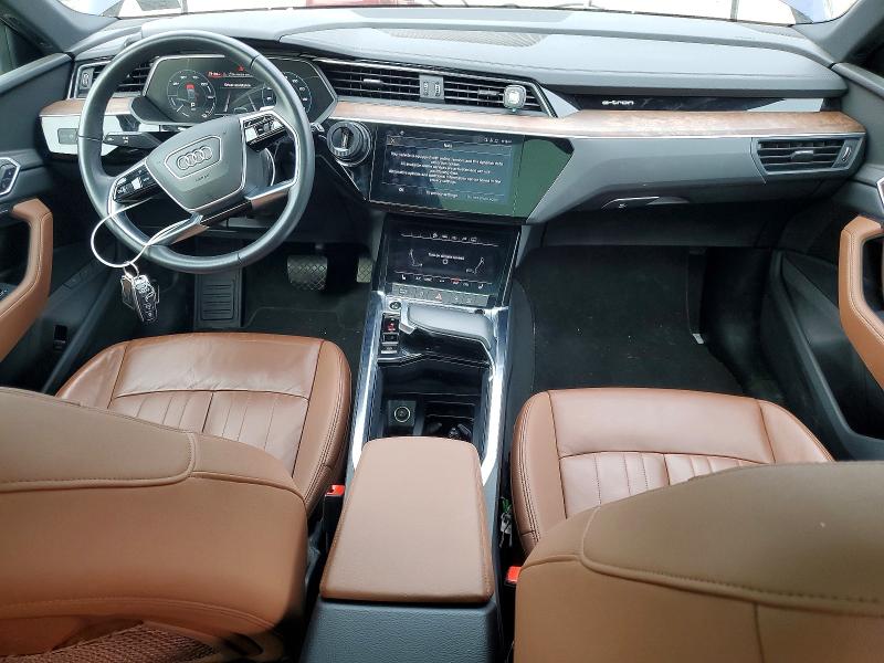 2022 Audi E-tron მანქანა იყიდება აუქციონზე, vin: WA1AAAGE6NB007758, აუქციონის ნომერი: 49271036