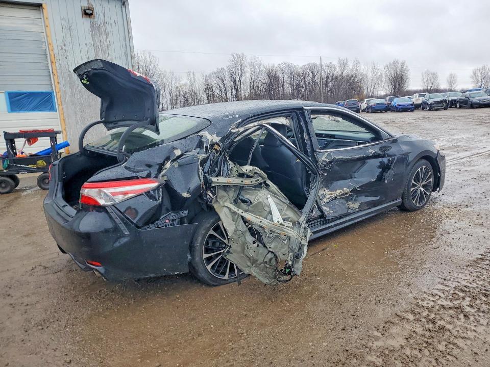 Продажа на аукционе авто 2018 Toyota Camry, vin: JTNB11HK6J3000694, номер лота: 47401086