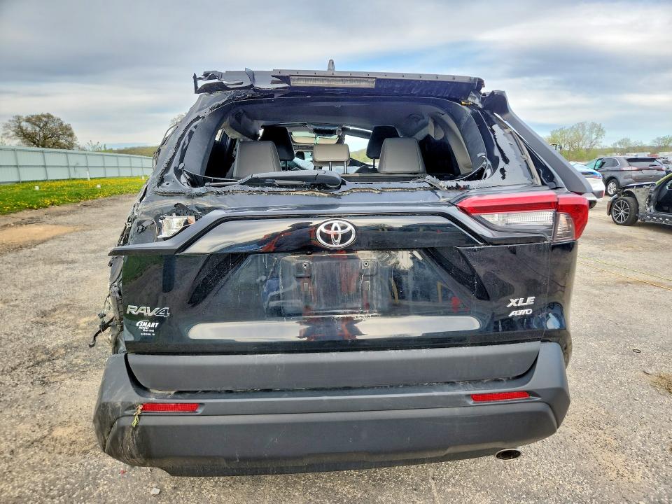 2021 Toyota Rav4 მანქანა იყიდება აუქციონზე, vin: 2T3A1RFV1MC251296, აუქციონის ნომერი: 51542896