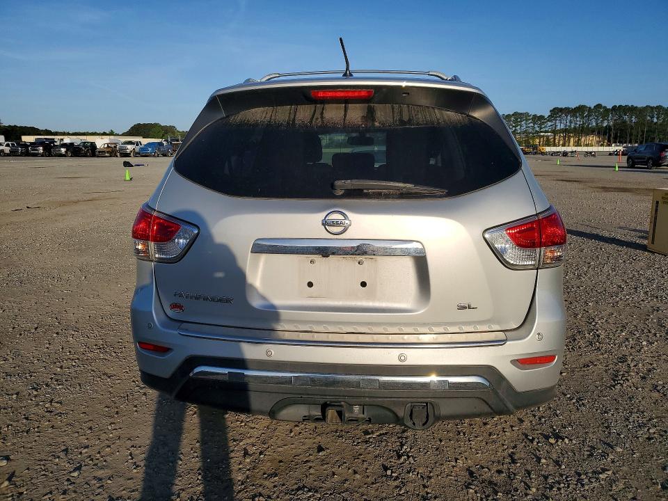 Продажа на аукционе авто 2016 Nissan Pathfinder, vin: 5N1AR2MN3GC610751, номер лота: 49138636