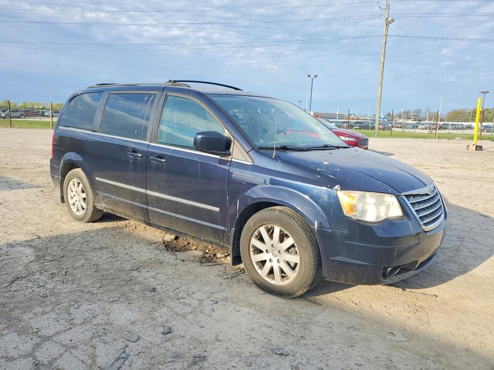 2010 Chrysler Town & Country მანქანა იყიდება აუქციონზე, vin: 2A4RR5DX2AR140862, აუქციონის ნომერი: 48225196