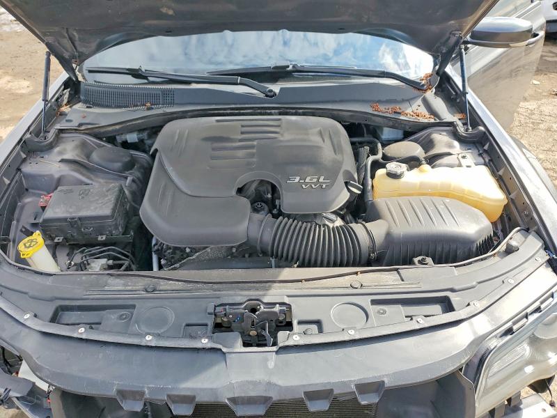 47266046 :رقم المزاد ، 2C3CCAGG0JH141438 vin ، 2018 Chrysler 300 مزاد بيع