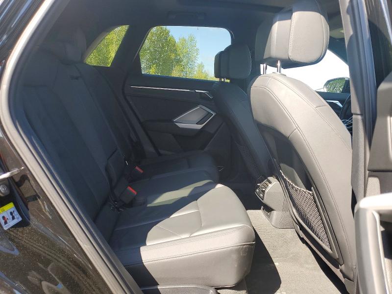 51588836 :رقم المزاد ، WA1EECF36M1076763 vin ، 2021 Audi Q3 مزاد بيع