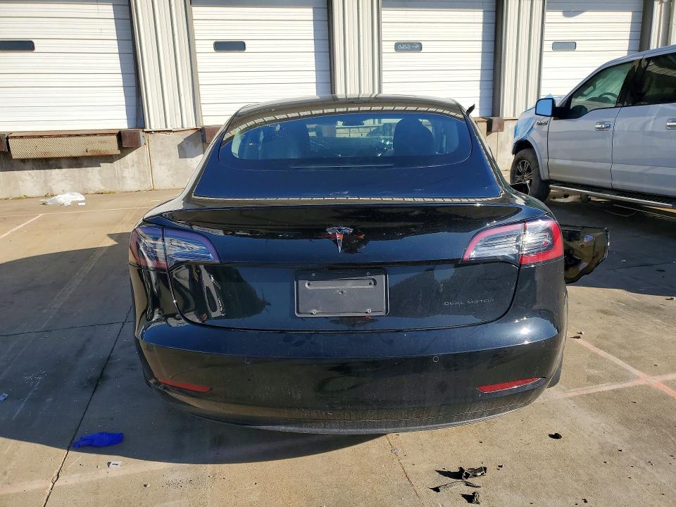 Продажа на аукционе авто 2021 Tesla Model 3, vin: 5YJ3E1EB2MF928415, номер лота: 51760356