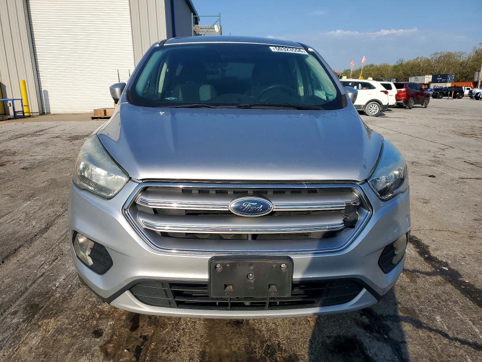 2017 Ford Escape მანქანა იყიდება აუქციონზე, vin: 1FMCU0G97HUA69709, აუქციონის ნომერი: 50323556