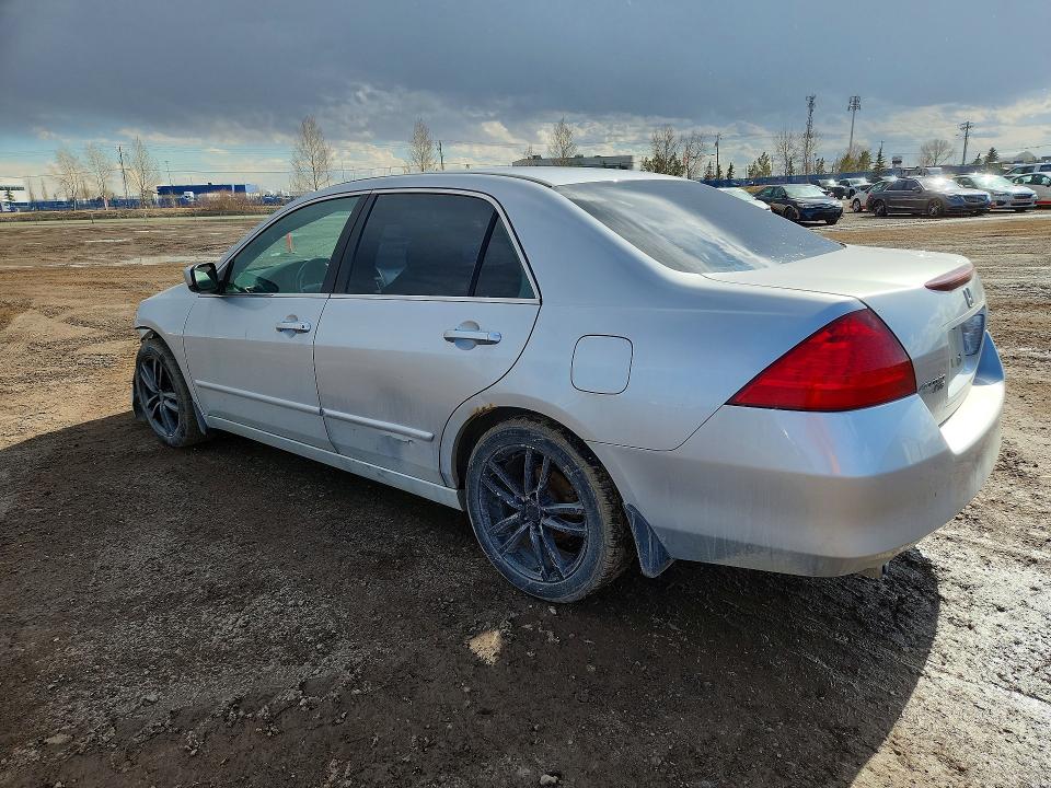 2006 Honda Accord მანქანა იყიდება აუქციონზე, vin: 1HGCM66596A800310, აუქციონის ნომერი: 49113606