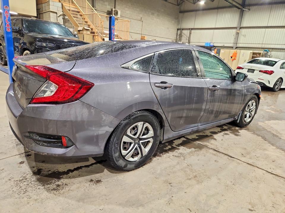 Продажа на аукционе авто 2017 Honda Civic, vin: 2HGFC2F56HH030581, номер лота: 49939276