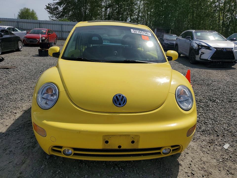 52165766 :رقم المزاد ، 3VWCP21C41M475479 vin ، 2001 Volkswagen New Beetle مزاد بيع